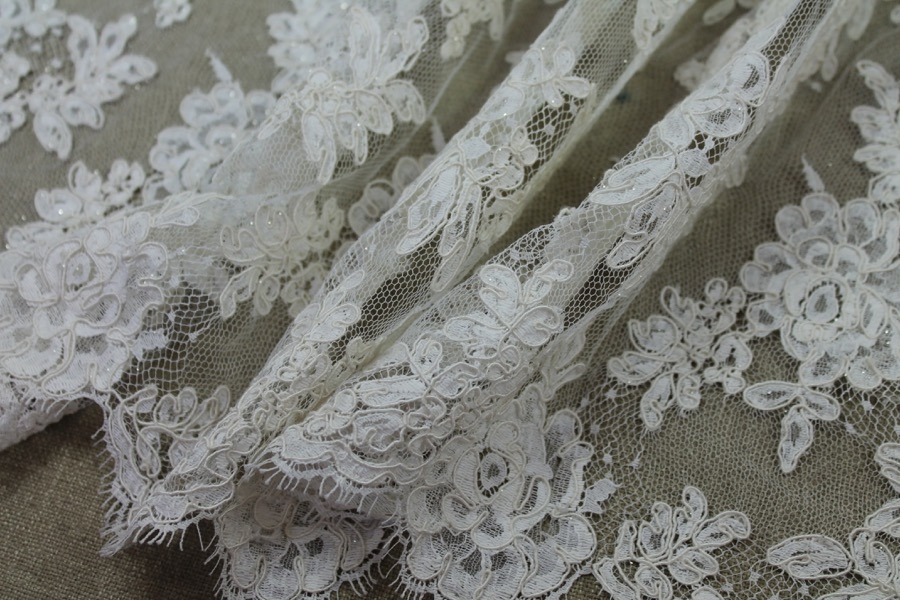 Corded Floral Lace - Ivory w/Glitter - Double Scallop