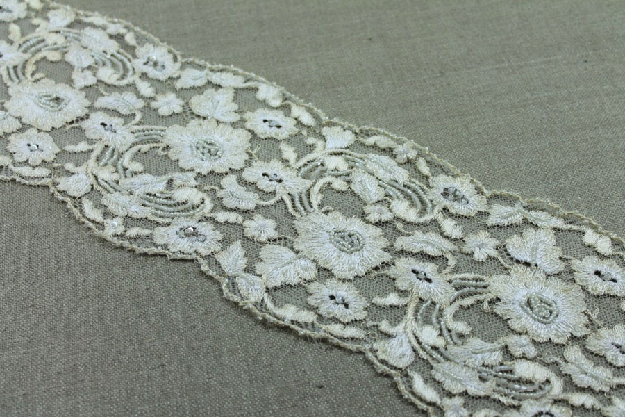 Beaded Embroidered Tulle Trim - Cream 