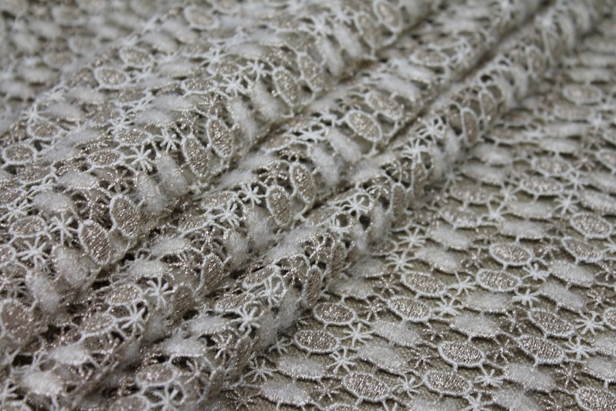 Metallic Guipure Lace - Oval and Star Pattern - Cream / Gold