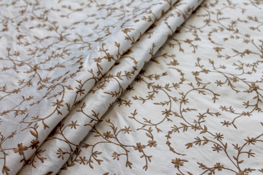 Embroidered Silk Dupion - Straw Gold Small Flowers On Ivory