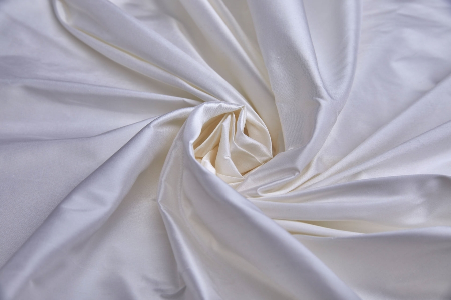 Silk Dupion - White - B01 - 140cm
