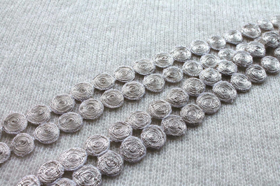 Metallic Circle Embroidery Trim in Silver Thread
