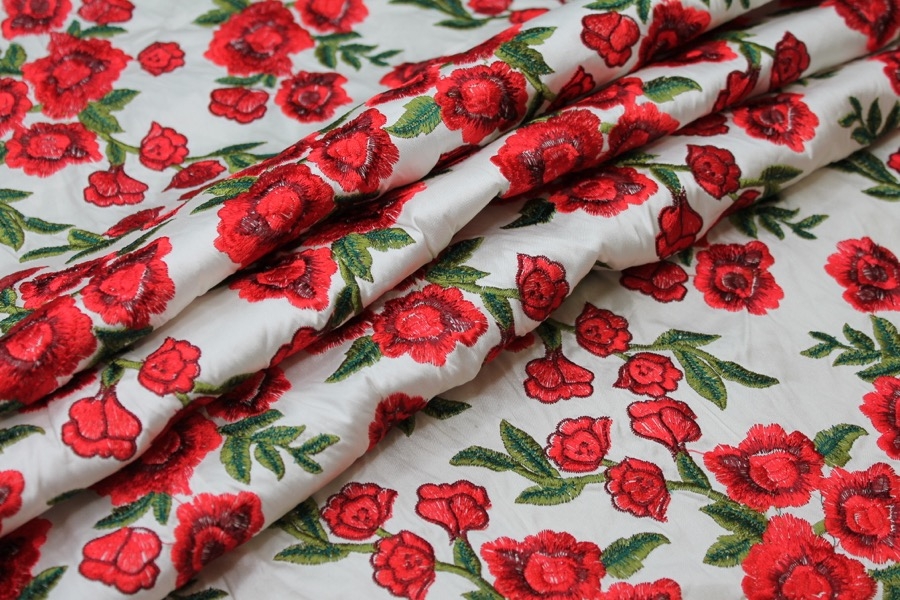 Embroidered Dupion - Red Roses on Ivory