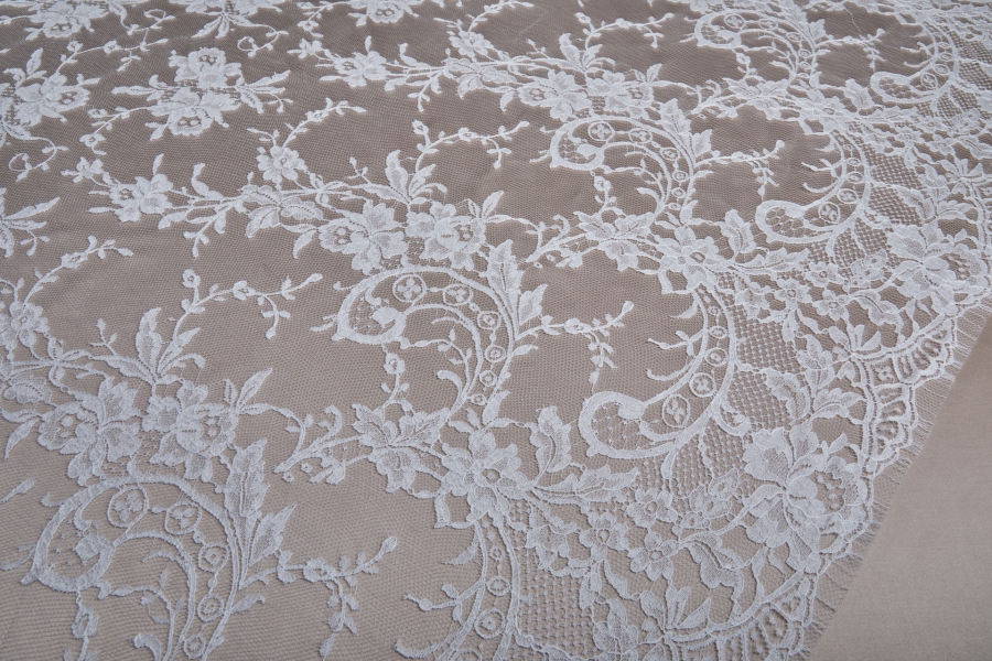 NEW BRIDAL - Scroll Border Leavers Lace - White Double Scallop