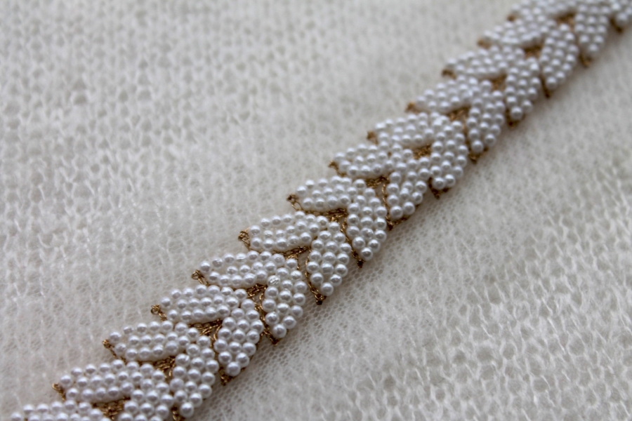 Pearl and Metal Work Leaf Trim - Gold and Ivory