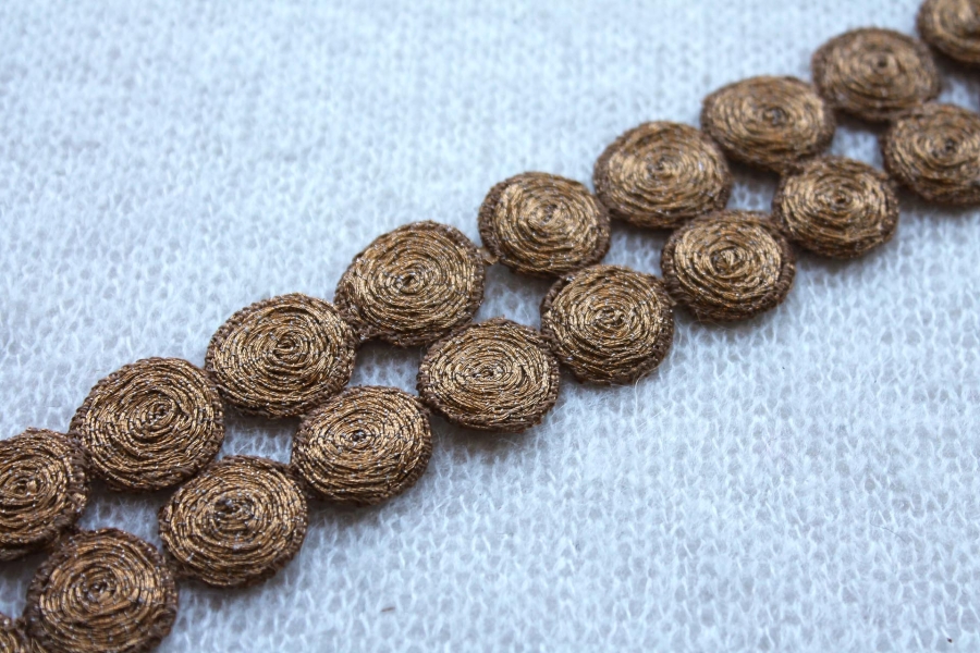 Metallic Circle Embroidery Trim in Gold Thread