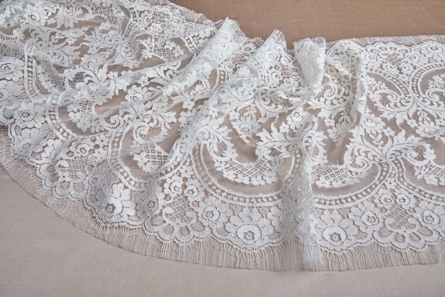 NEW BRIDAL - Wide Width Double Scalloped Leavers Lace Trim - Vintage Ivory