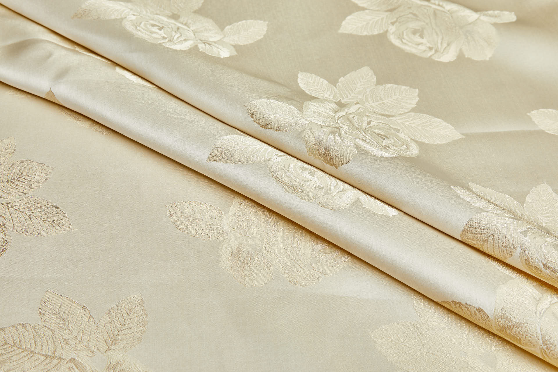 Vintage Large Roses Satin Organza Jacquard - Champagne Gold fabric, image 4 of 11