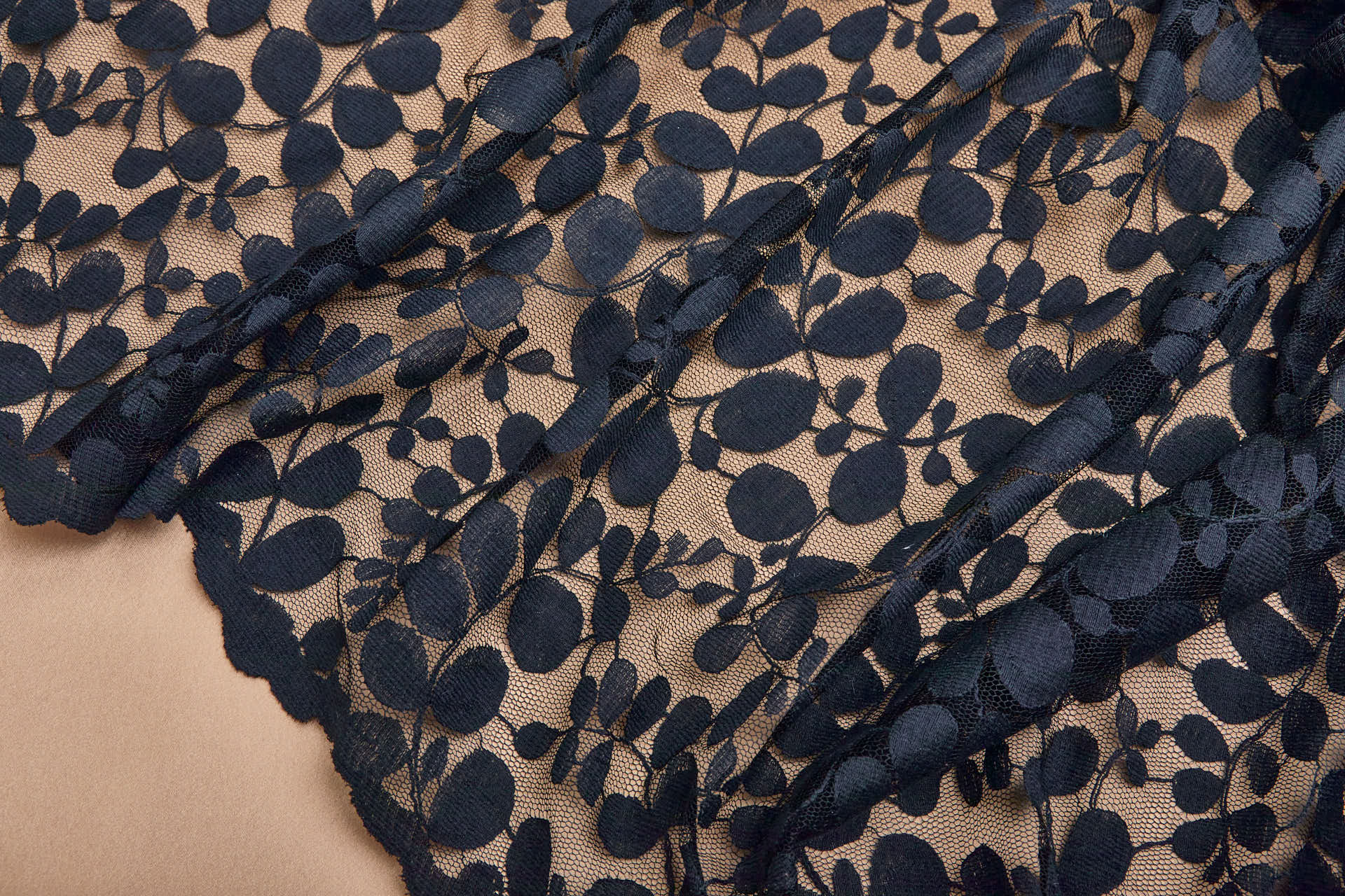Leaf Pattern Lace - Black fabric, image 8 of 10