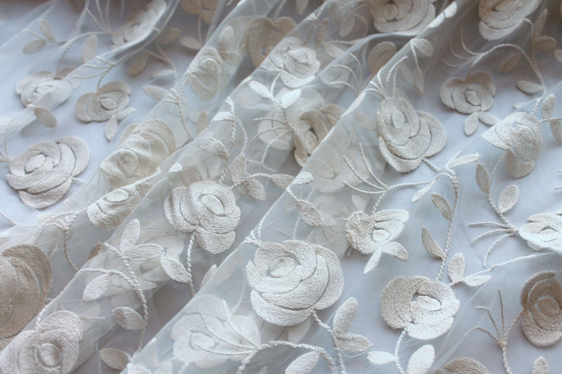 Floral embroidered Tulle - Ivory fabric