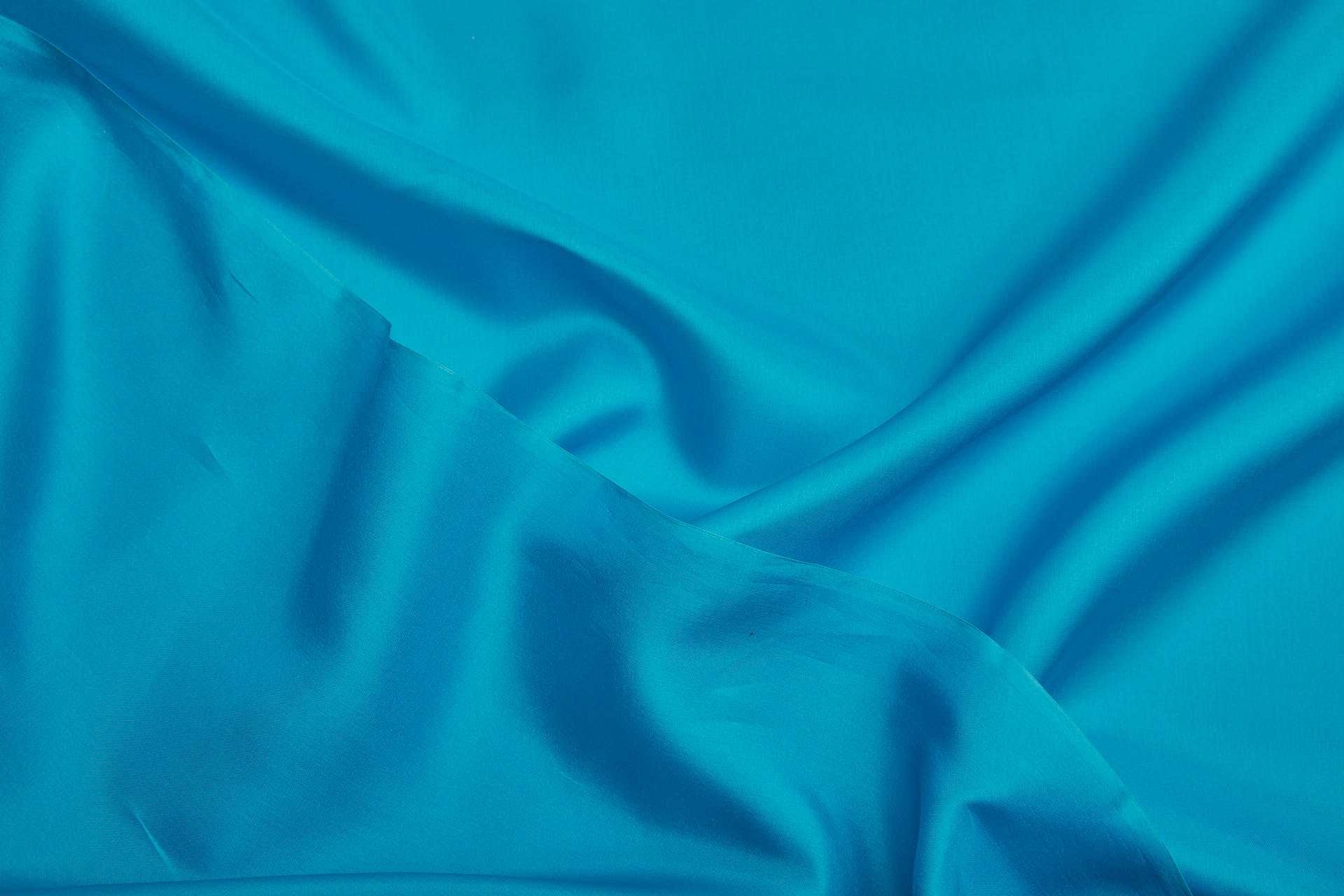 Silk Habotai - Turquoise fabric, image 3 of 5