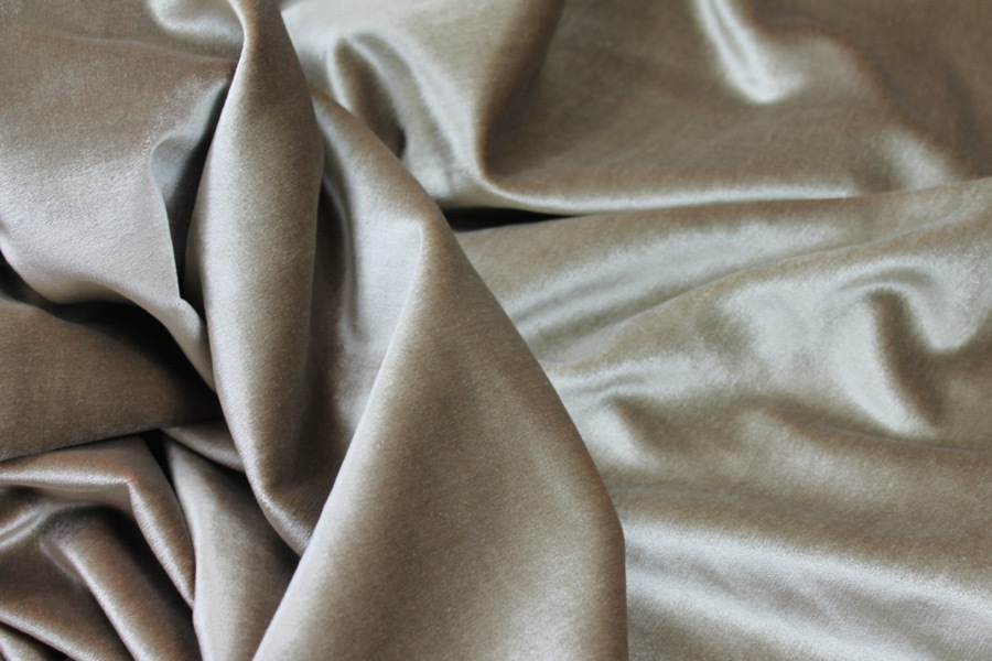Silk and Cotton Velvet - Faun fabric, image 7 of 7