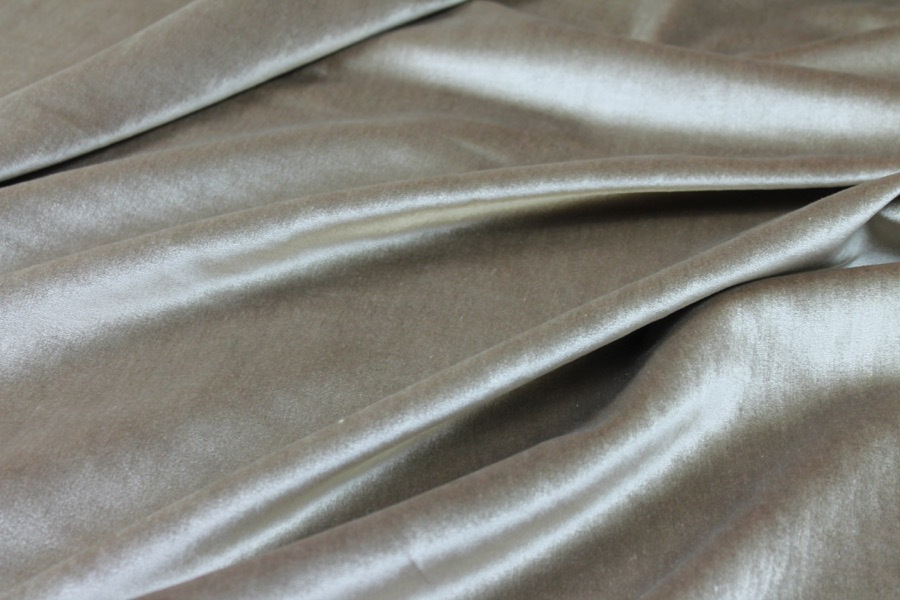Silk and Cotton Velvet - Faun fabric, image 6 of 7