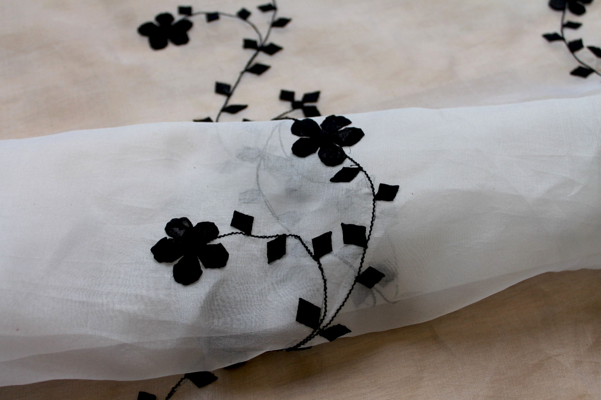 White Silk Organza - Black Applique Flowers - 0.3m Piece fabric, image 5 of 9