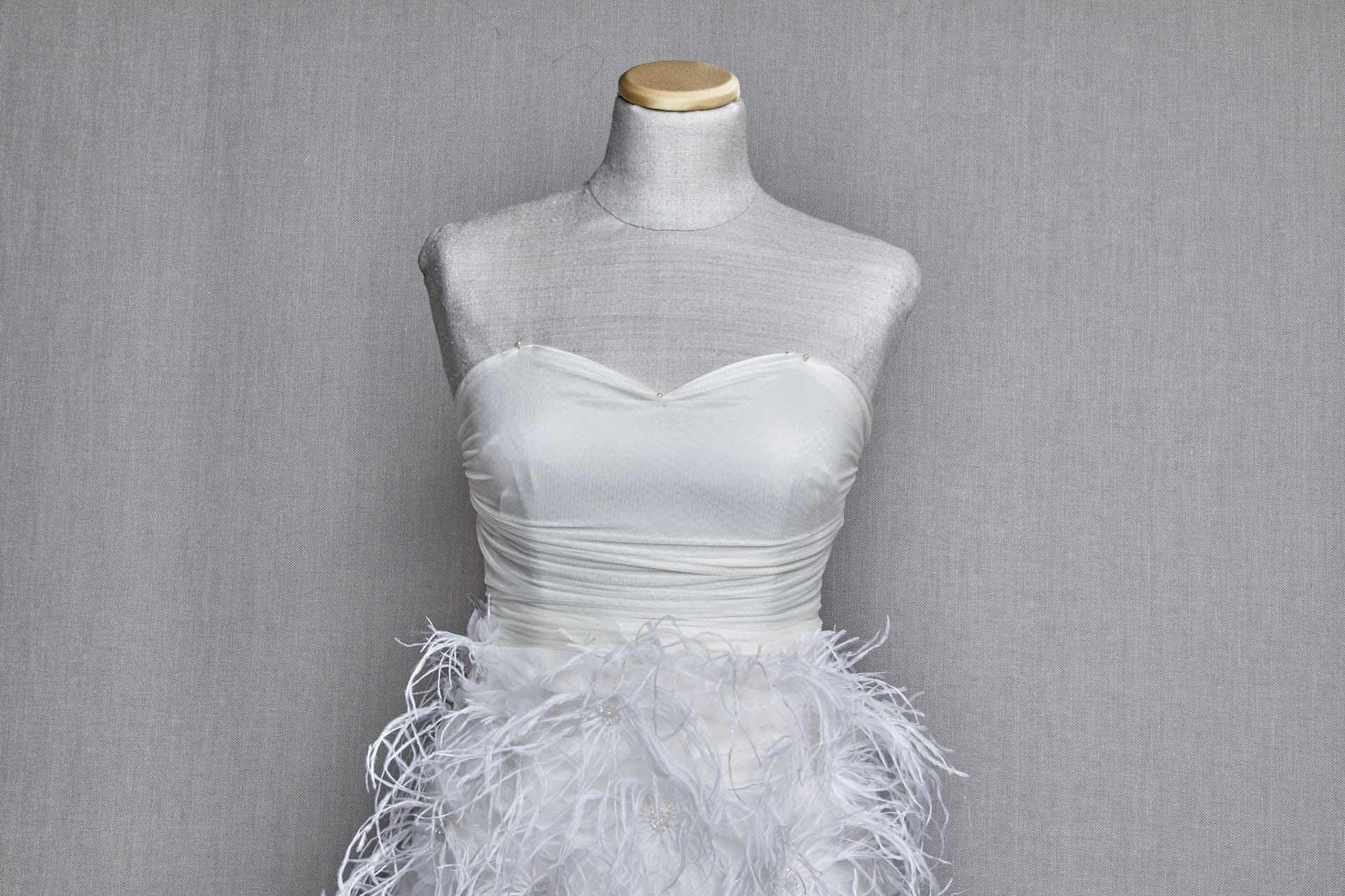 Beads and Ostrich Feathers on Tulle - White fabric, image 2 of 5