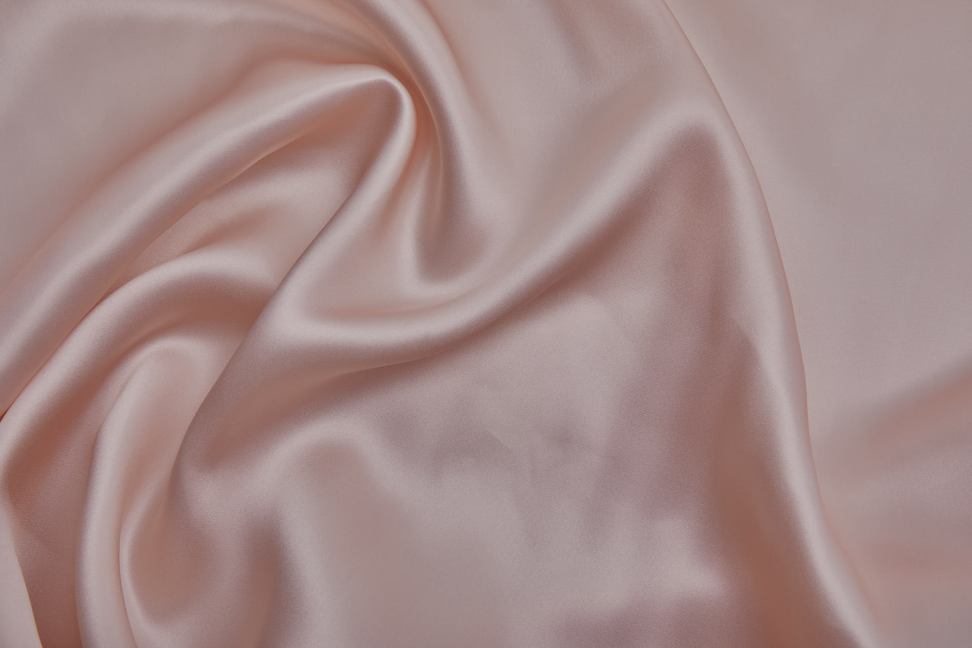 Pale Pink Silk Satin - 140cm wide fabric, image 2 of 7