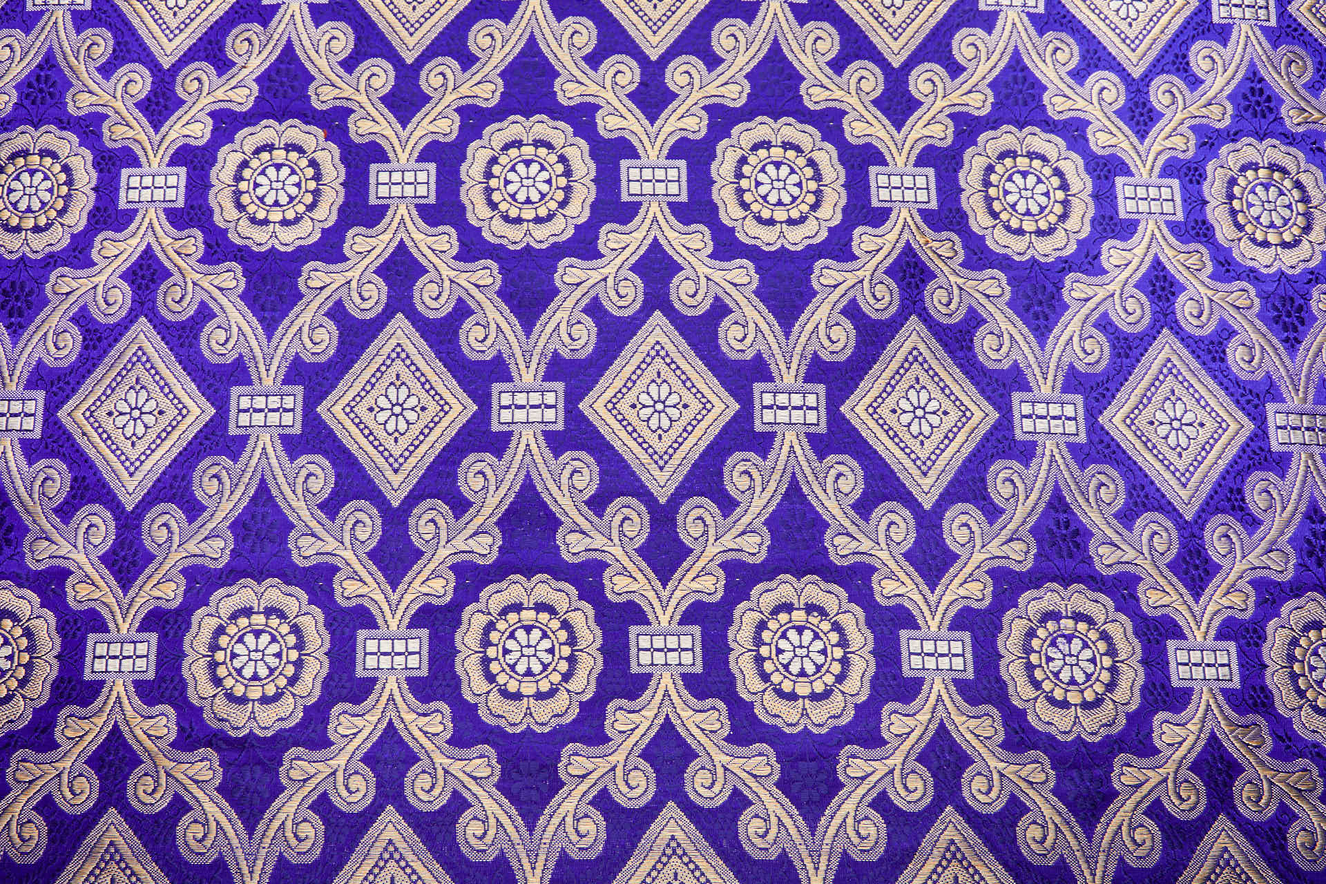 Banaras Brocade - Purple and Gold Ecclesiastical fabric, image 3 of 8