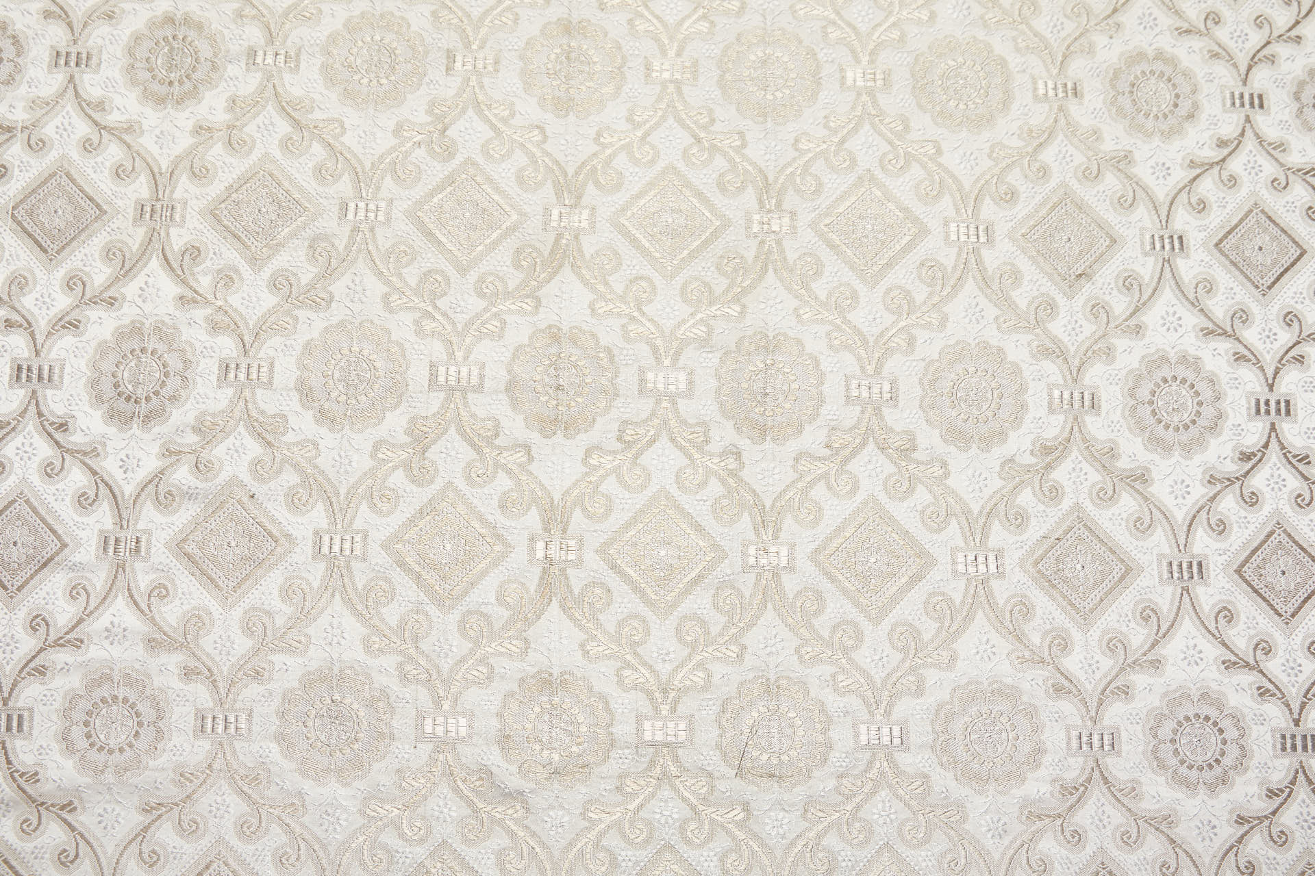Banaras Brocade - Ivory and Warm Silver Ecclesiastical fabric, image 8 of 8