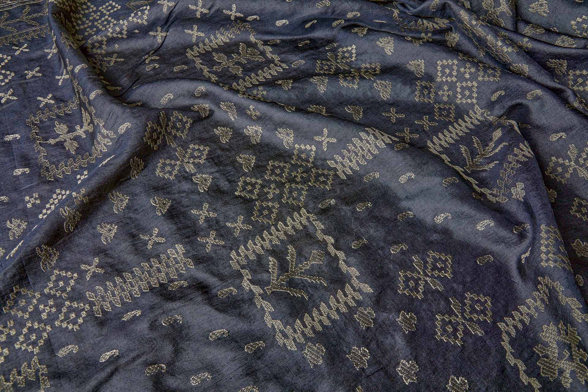 Border Style Kutch Embroidery on Navy Silk Tassar / Tussah fabric, image 5 of 10