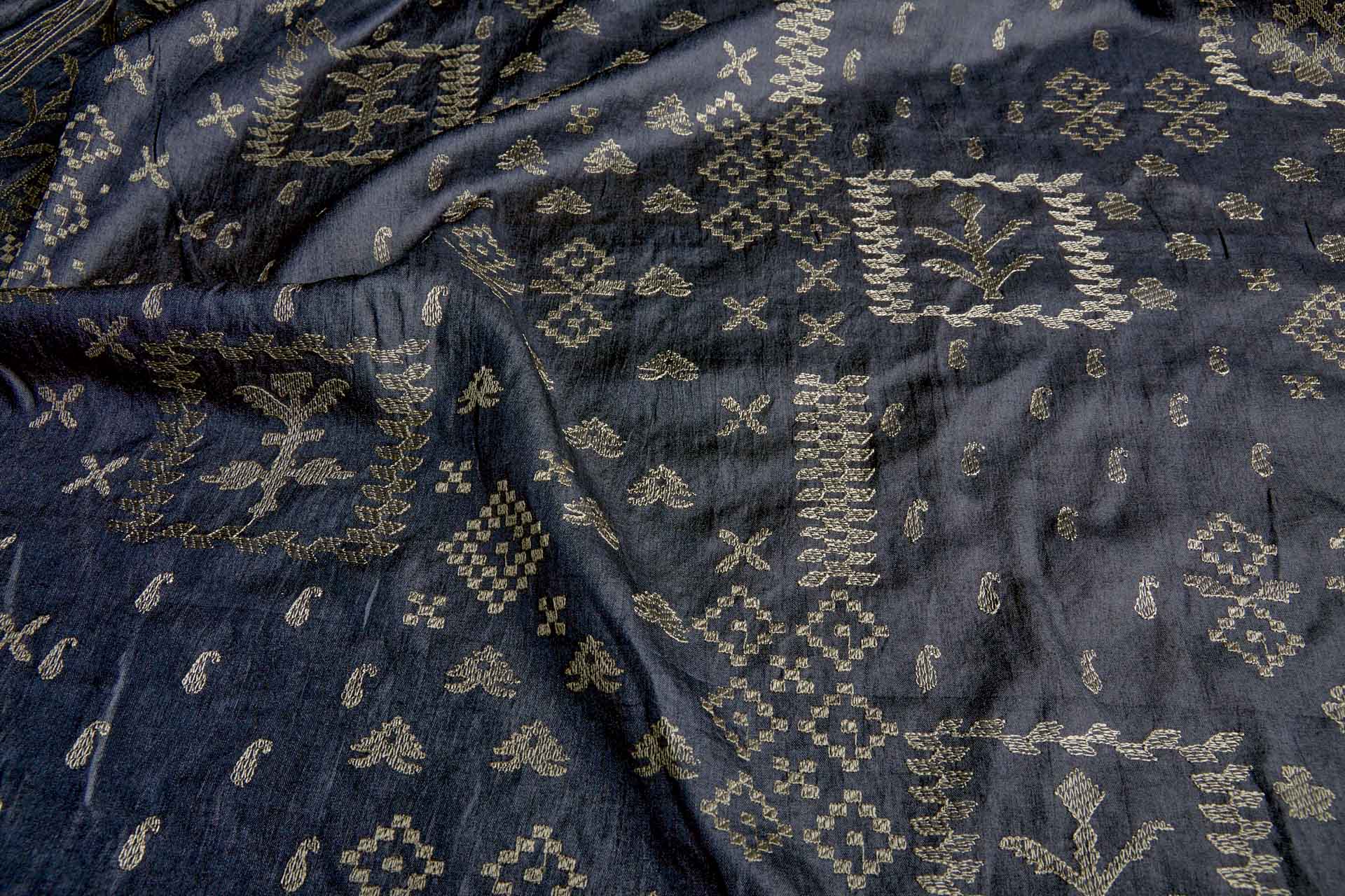 Border Style Kutch Embroidery on Navy Silk Tassar / Tussah fabric, image 6 of 10