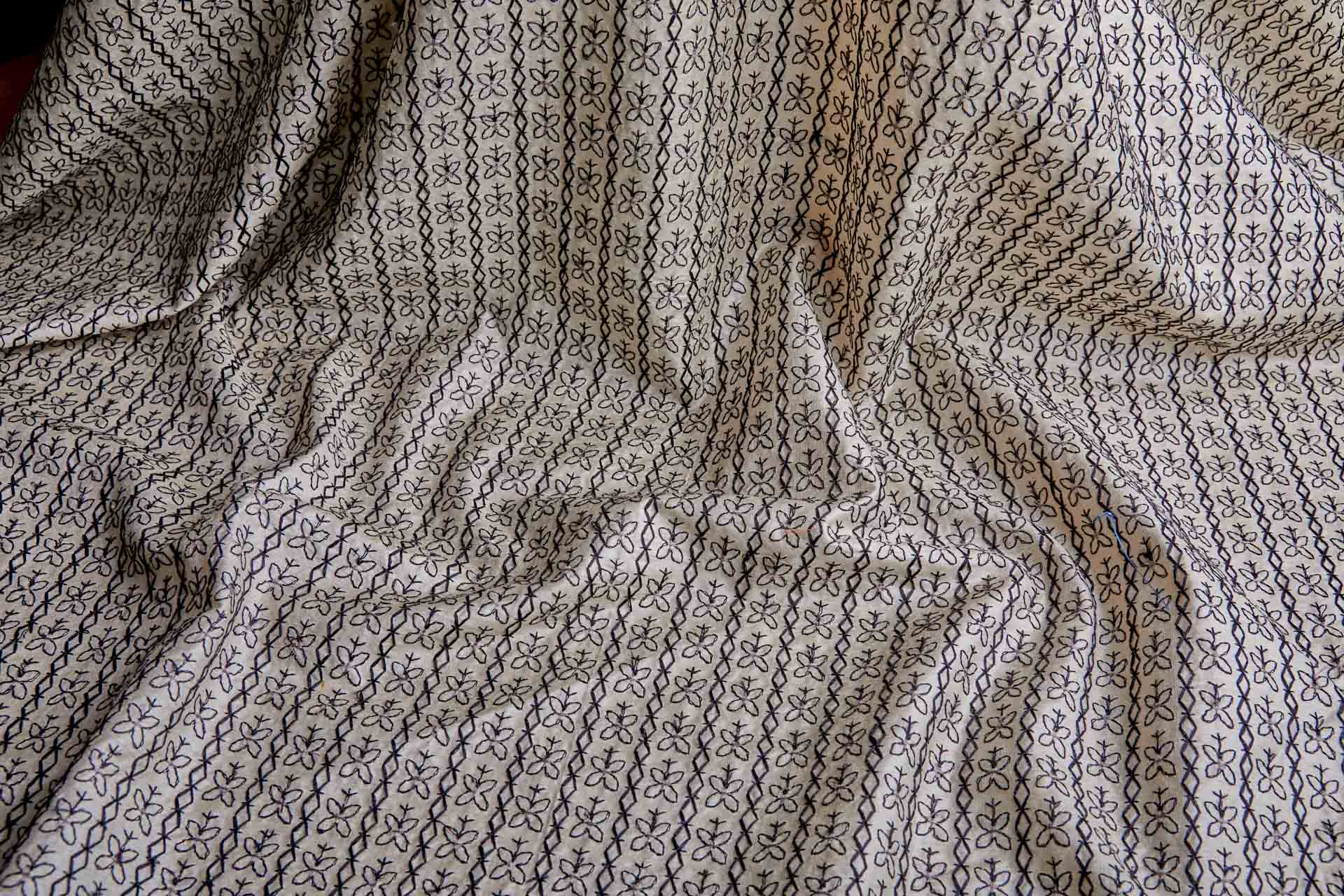 Black Graphic Embroidery on Cream Silk Tassar fabric, image 5 of 9