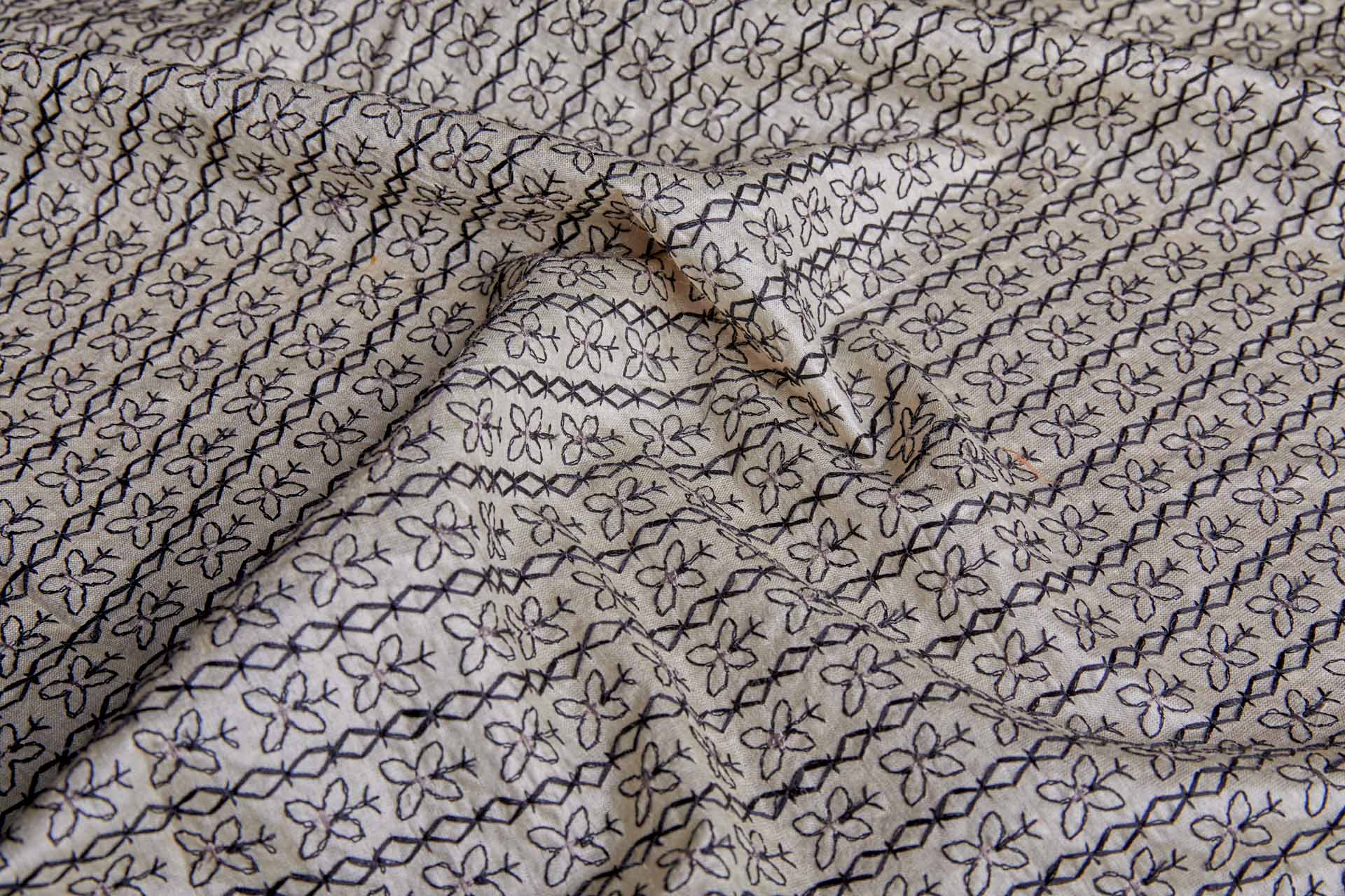 Black Graphic Embroidery on Cream Silk Tassar fabric, image 3 of 9
