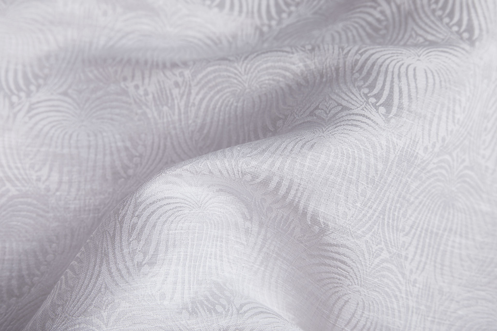 Large Pattern Silk and Linen Jacquard in White / Ivory fabric, image 3 of 7