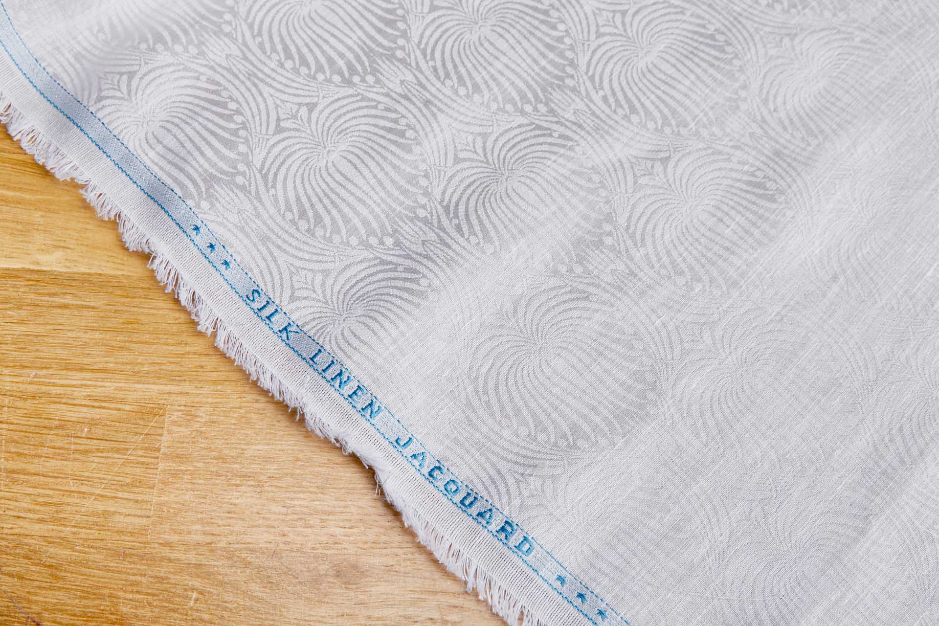 Large Pattern Silk and Linen Jacquard in White / Ivory fabric, image 5 of 7