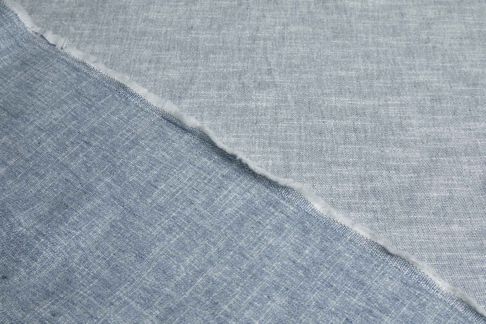 Reversible Raw Cotton "Denim" in Mid Blue / Off White fabric