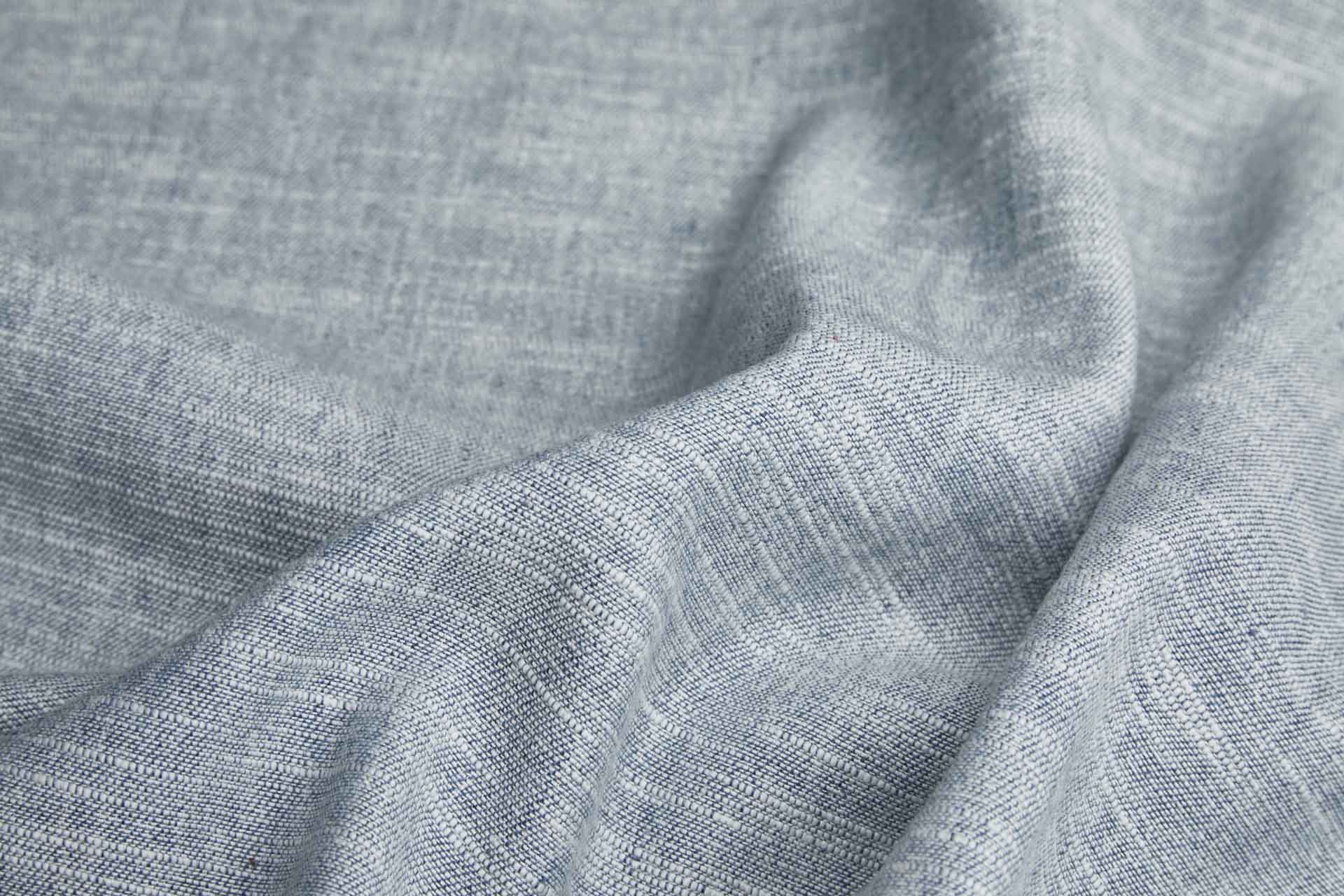 Reversible Raw Cotton "Denim" in Mid Blue / Off White fabric, image 4 of 7