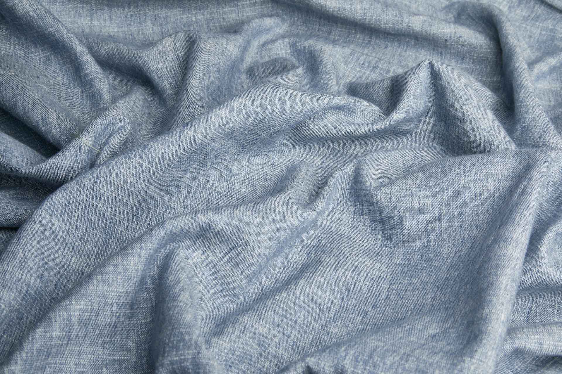 Reversible Raw Cotton "Denim" in Mid Blue / Off White fabric, image 3 of 7