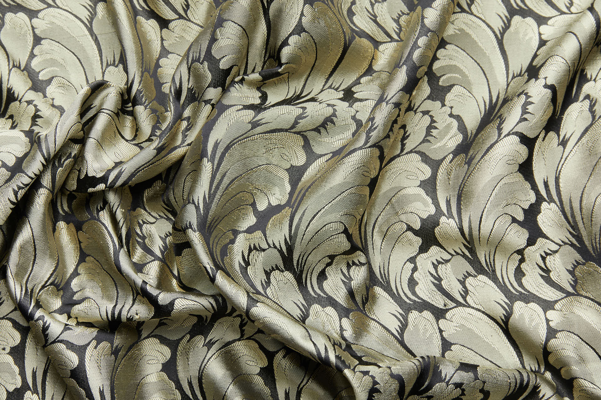 Compact Repeat Acanthus Leaf Reversible Silk Jacquard - Golden Yellow and Black fabric, image 9 of 16