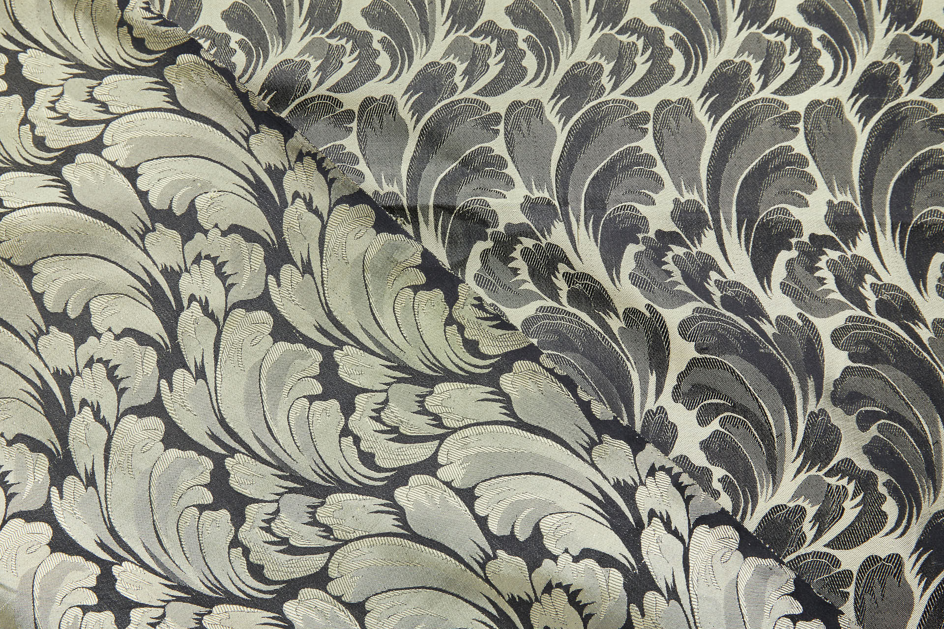 Compact Repeat Acanthus Leaf Reversible Silk Jacquard - Golden Yellow and Black fabric, image 3 of 16