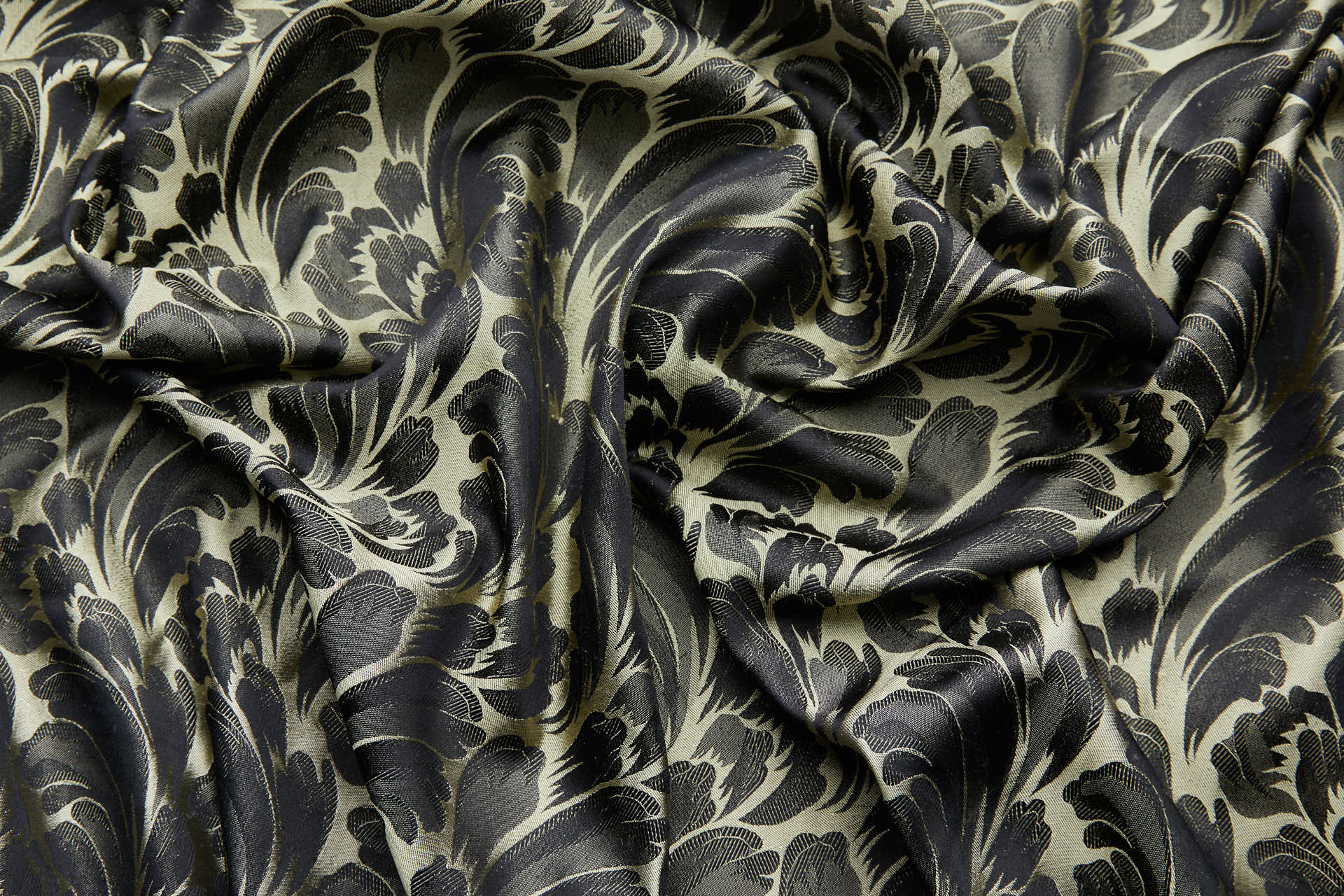 Compact Repeat Acanthus Leaf Reversible Silk Jacquard - Golden Yellow and Black fabric, image 8 of 16