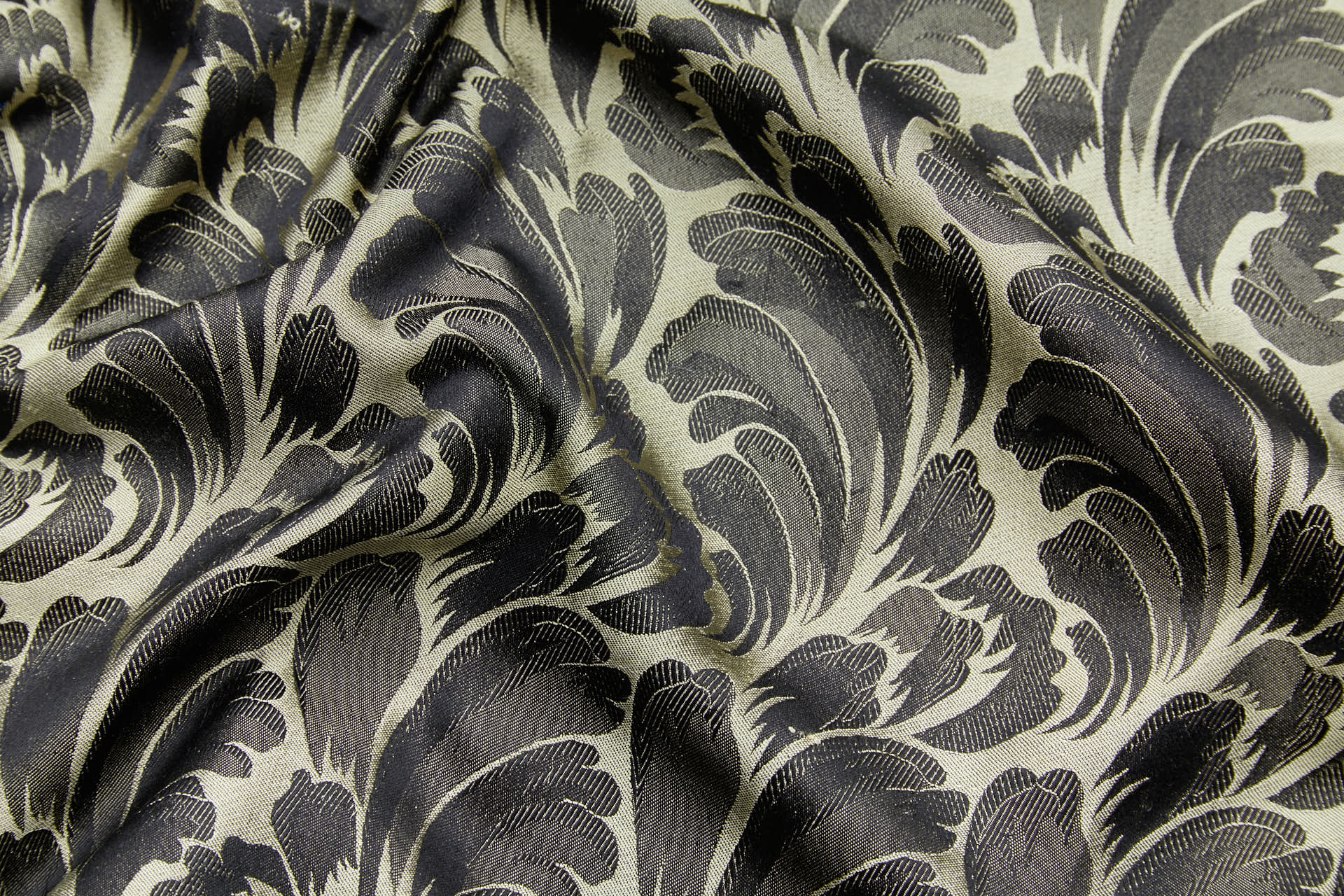 Compact Repeat Acanthus Leaf Reversible Silk Jacquard - Golden Yellow and Black fabric, image 10 of 16