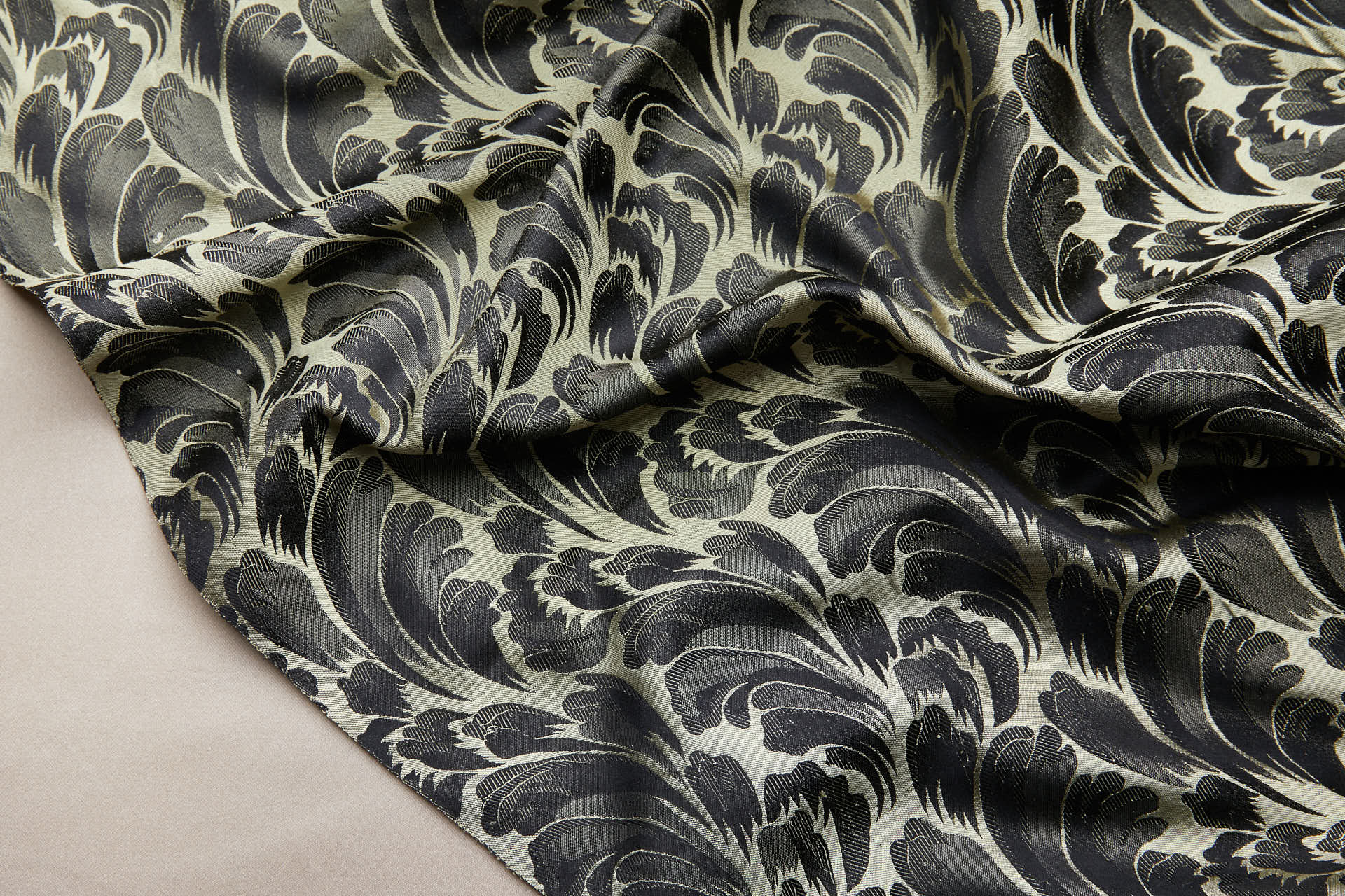 Compact Repeat Acanthus Leaf Reversible Silk Jacquard - Golden Yellow and Black fabric, image 13 of 16