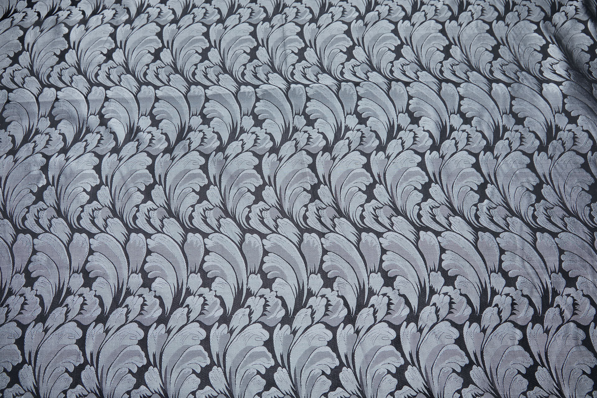 Compact Repeat Acanthus Leaf Reversible Silk Jacquard - Silver Grey and Black fabric, image 9 of 15