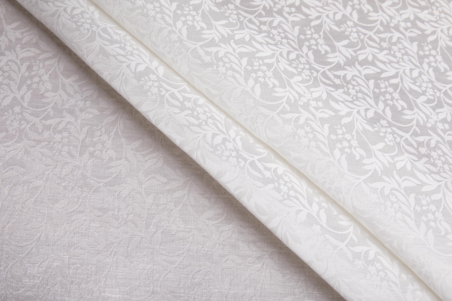 Willow Pattern Silk and Linen Jacquard in Ivory fabric, image 4 of 10