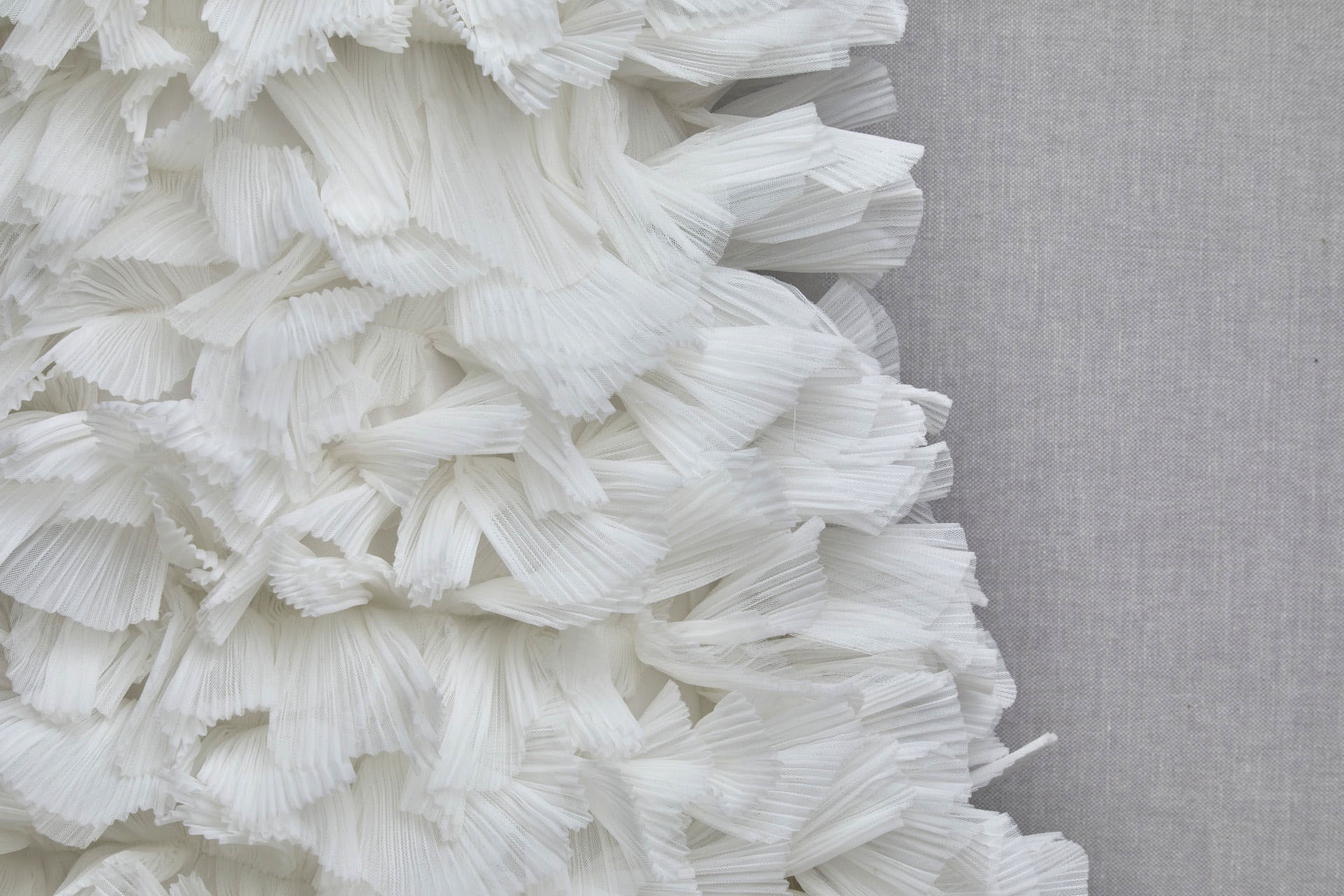 Ivory Pleated and Scalloped Tulle Ruffle Frill fabric, image 4 of 7
