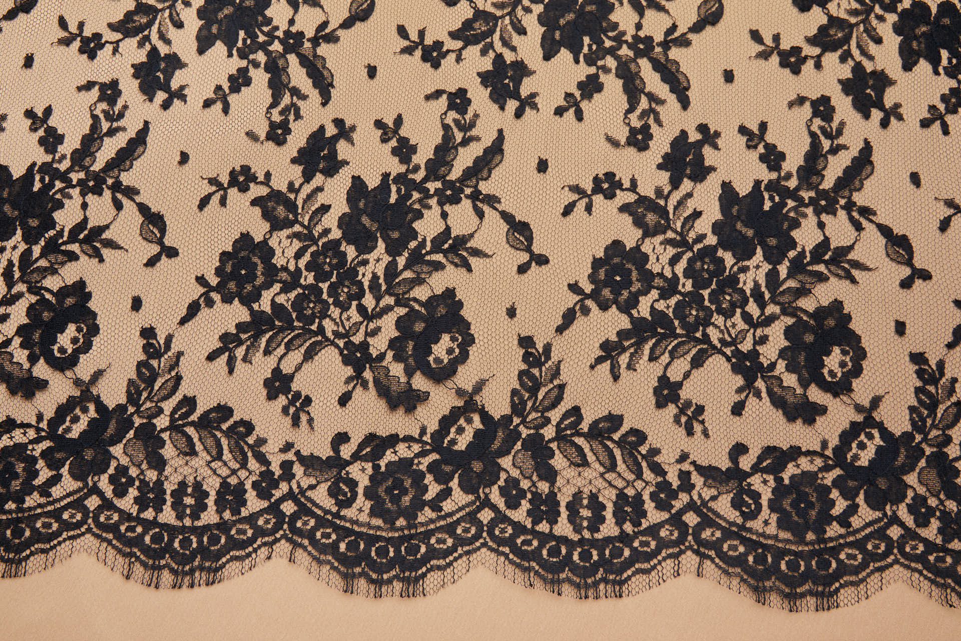 Classic Floral Bouquet Leavers Lace in Black - 90cm fabric, image 3 of 11