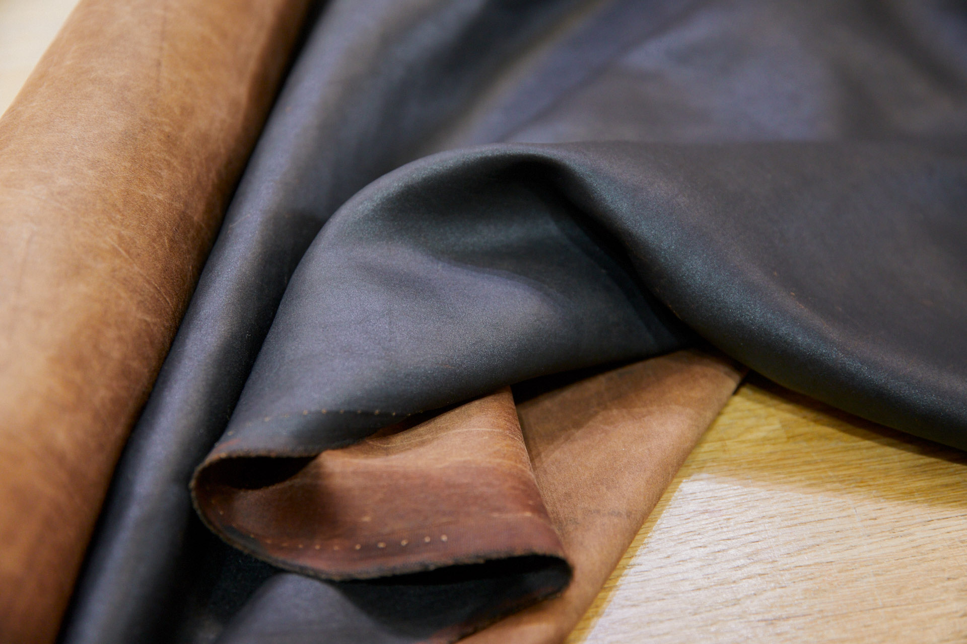 Mud Silk - Satin - Old Copper / Black fabric