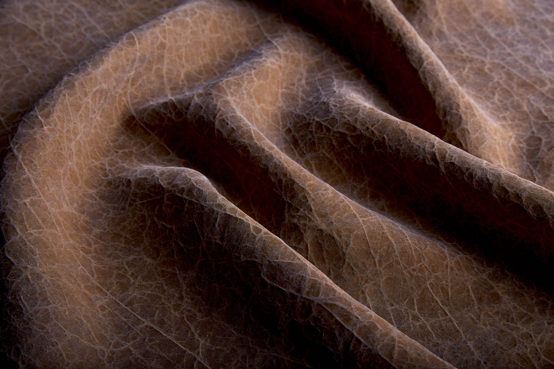 Mud Silk - Habotai - Crackled Cocoa / Black fabric, image 8 of 11