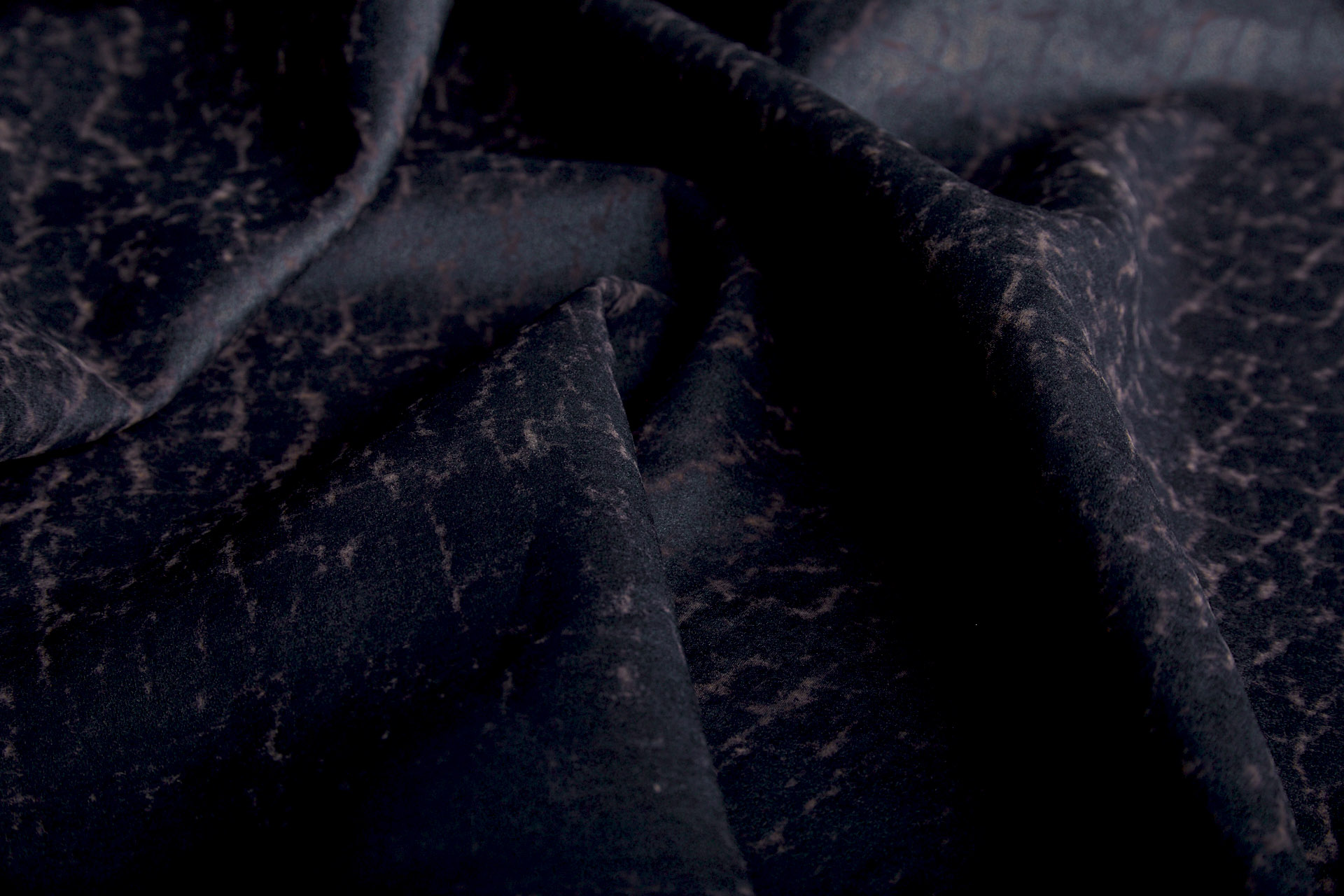 Mud Silk - Habotai - Irish Coffee / Black fabric, image 8 of 10