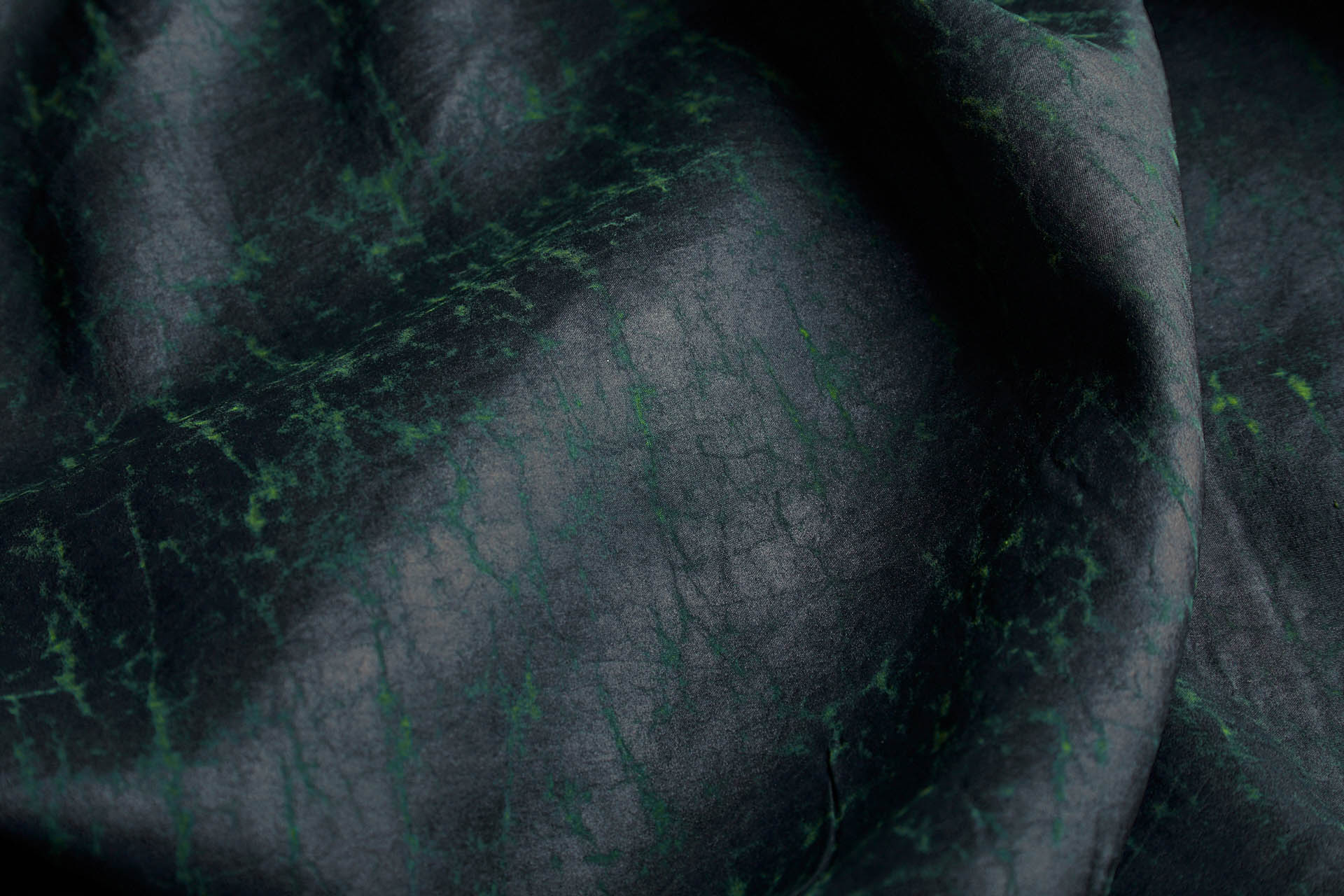Mud Silk - Habotai - Parsley / Black fabric, image 9 of 11