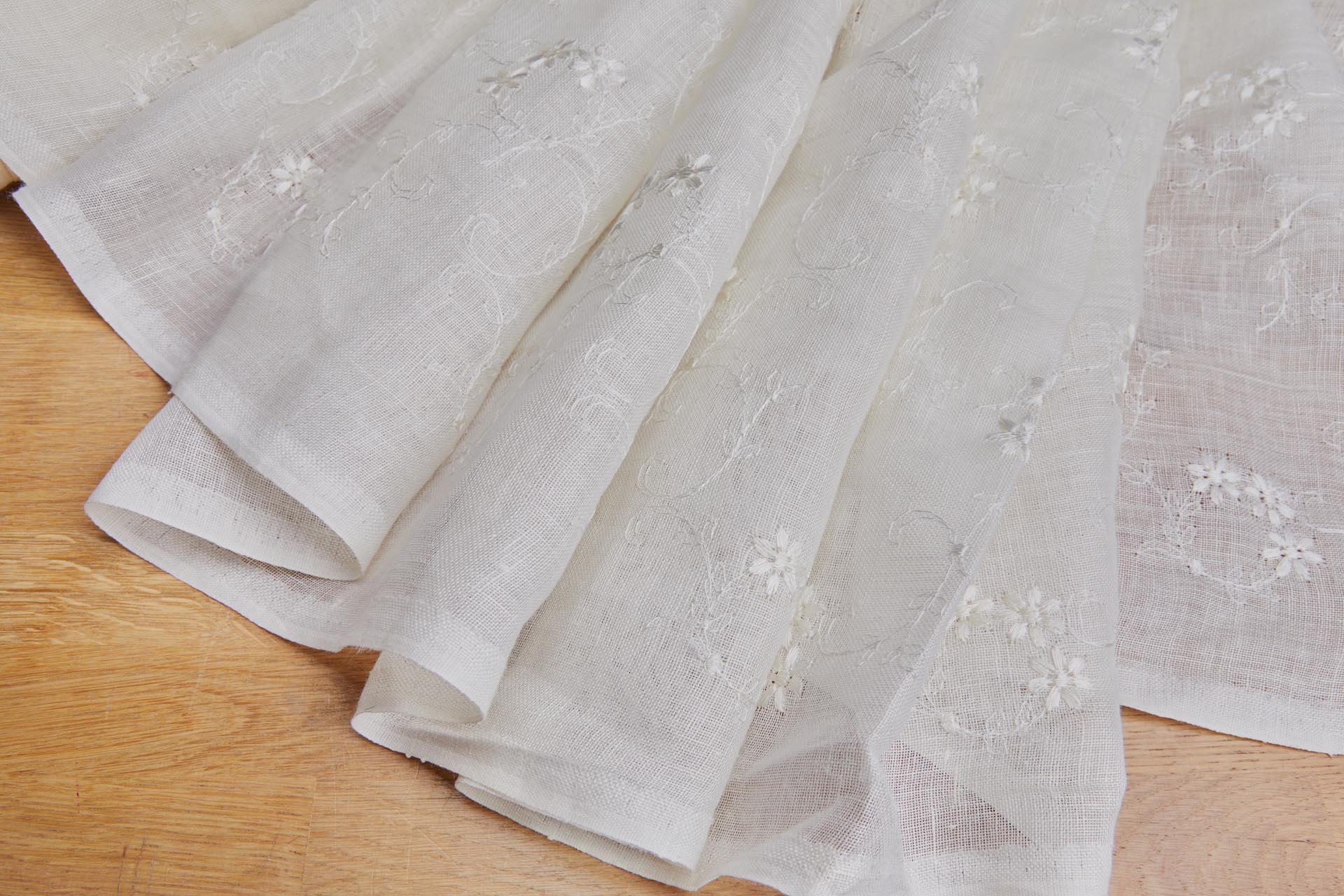 Floral Embroidered Ivory Linen Gauze fabric, image 5 of 7