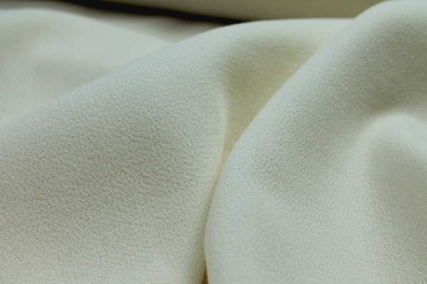 Double Wool Crepe - Ivory fabric, image 3 of 4