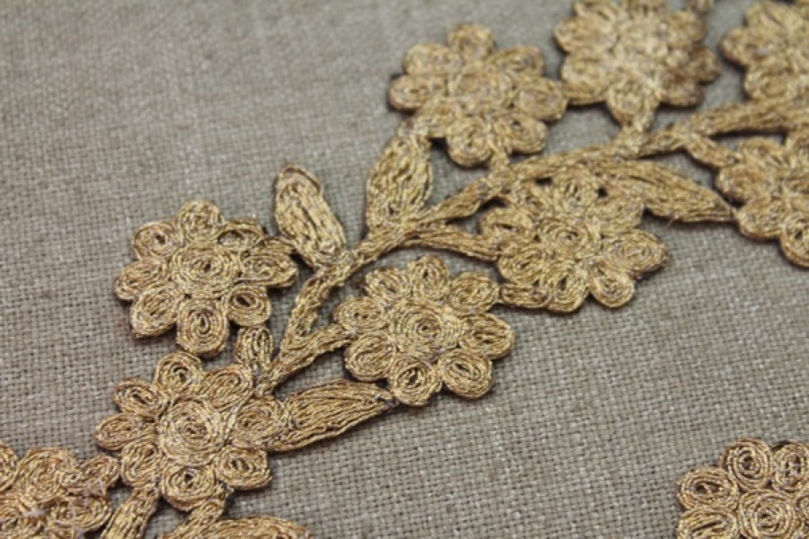 Metallic Flower Embroidery Trim in Gold Thread, image 3 of 5