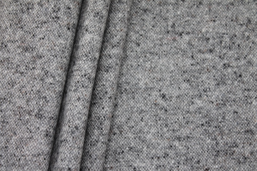 Silk and Wool Mix Tweed - Grey fabric, image 2 of 5