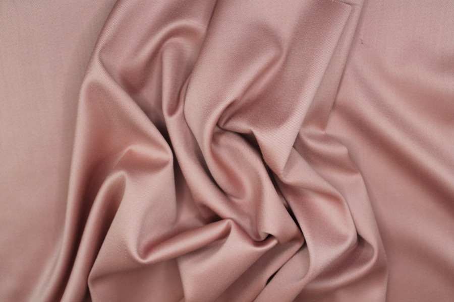 Luxury Italian Wool Suiting - Dusty Pink - 0.3m Piece fabric, image 3 of 7