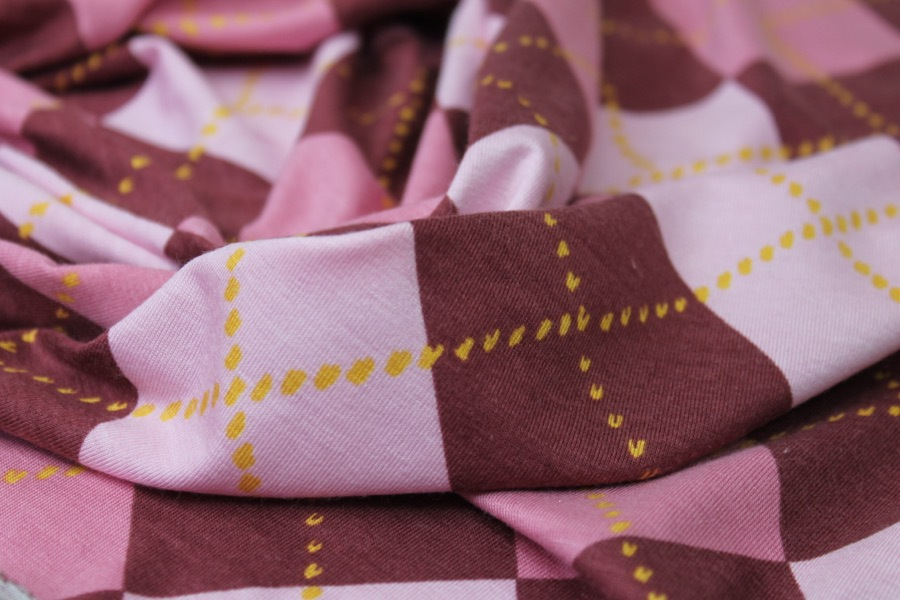Argyle Check Print Jersey - Pinks fabric, image 4 of 6